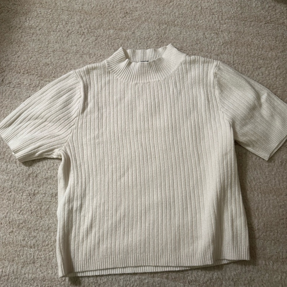 Brandy Melville Cream Ribbed Short Sleeve Top